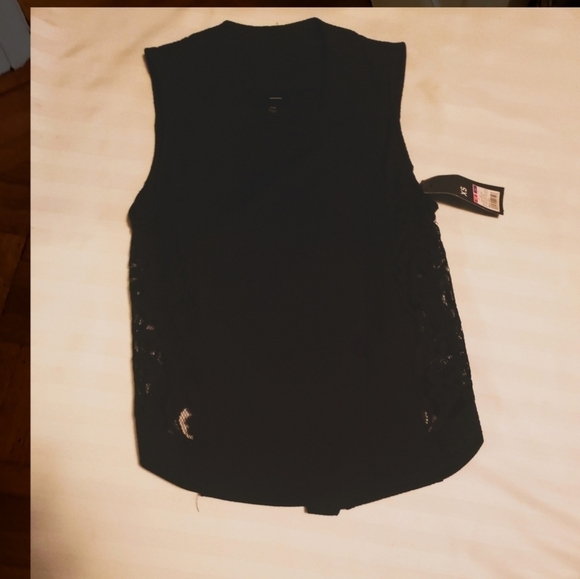 Mossimo black vest top xs Hp🔥🔥🔥 - Picture 2 of 5